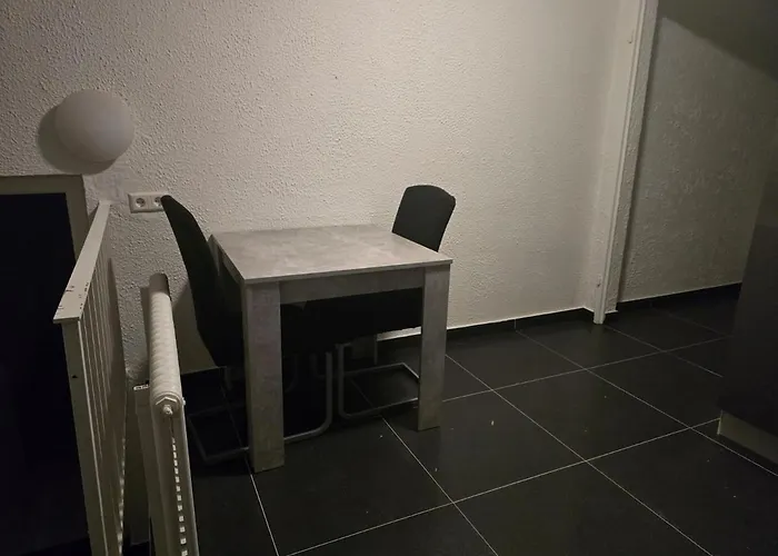 1-zimmer Woh Souterrainwohnung Appartement *